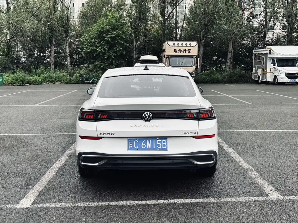 Volkswagen Lamando Lingdu 2022 Lingdu L 280TSI DSG Hot Edition 2022 — thumbnail 2