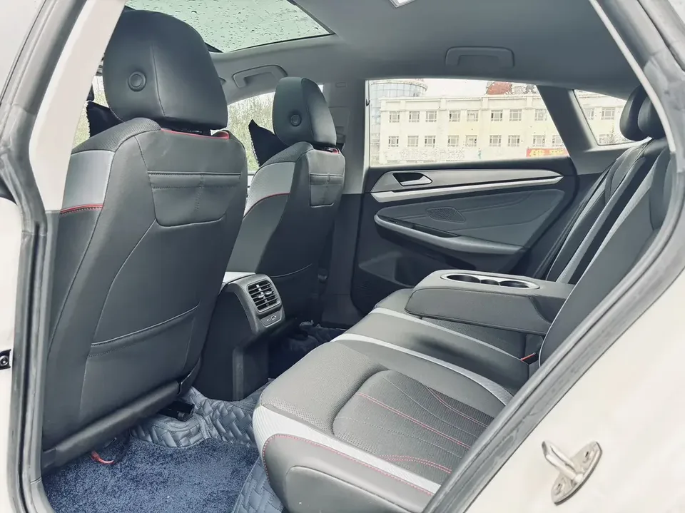 Volkswagen Lamando Lingdu 2022 Lingdu L 280TSI DSG Hot Edition 2022 — thumbnail 3