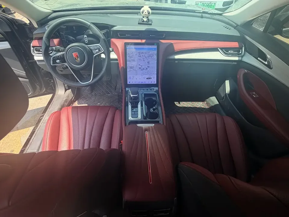 Hongqi H5 Hongqi H5 2025 1.5T DCT Flagship Edition 2025 — thumbnail 4