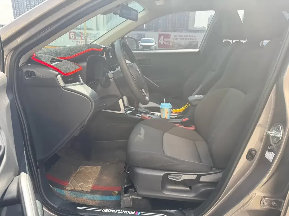 Toyota Frontlander Fenglanda 2024 2.0L CVT Elite Edition 2024 — миниатюра 3