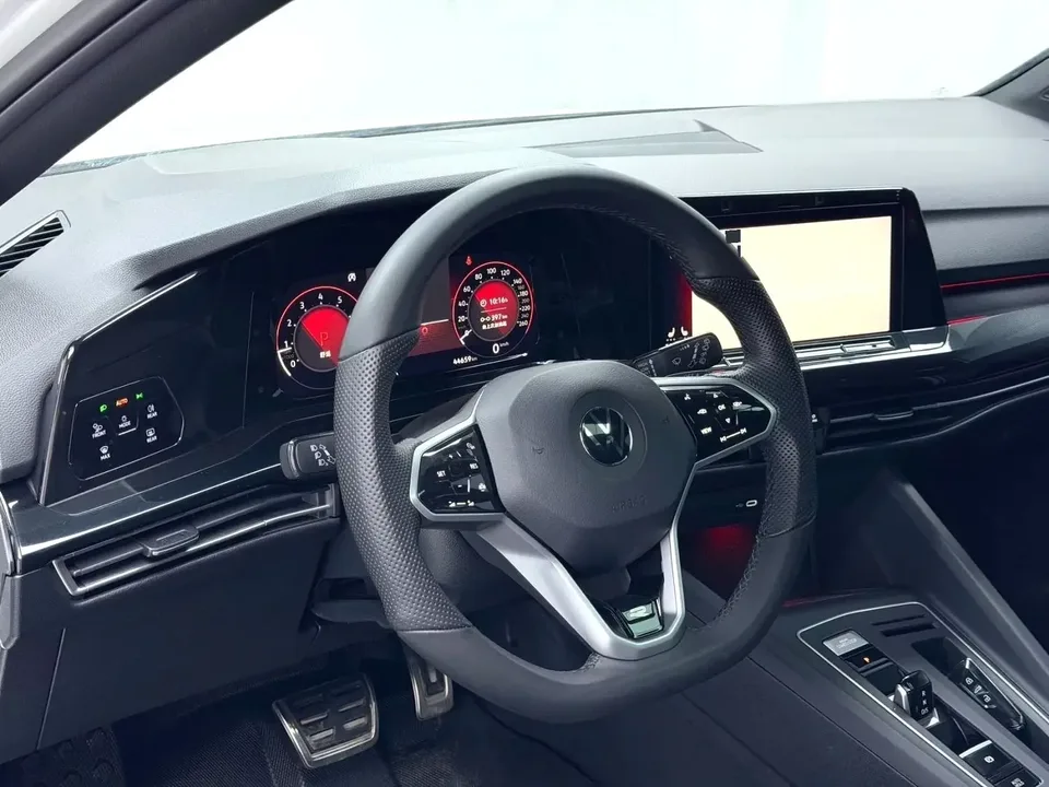 Volkswagen Golf golf 2023 280TSI DSG R-Line facelift 2024 — thumbnail 2