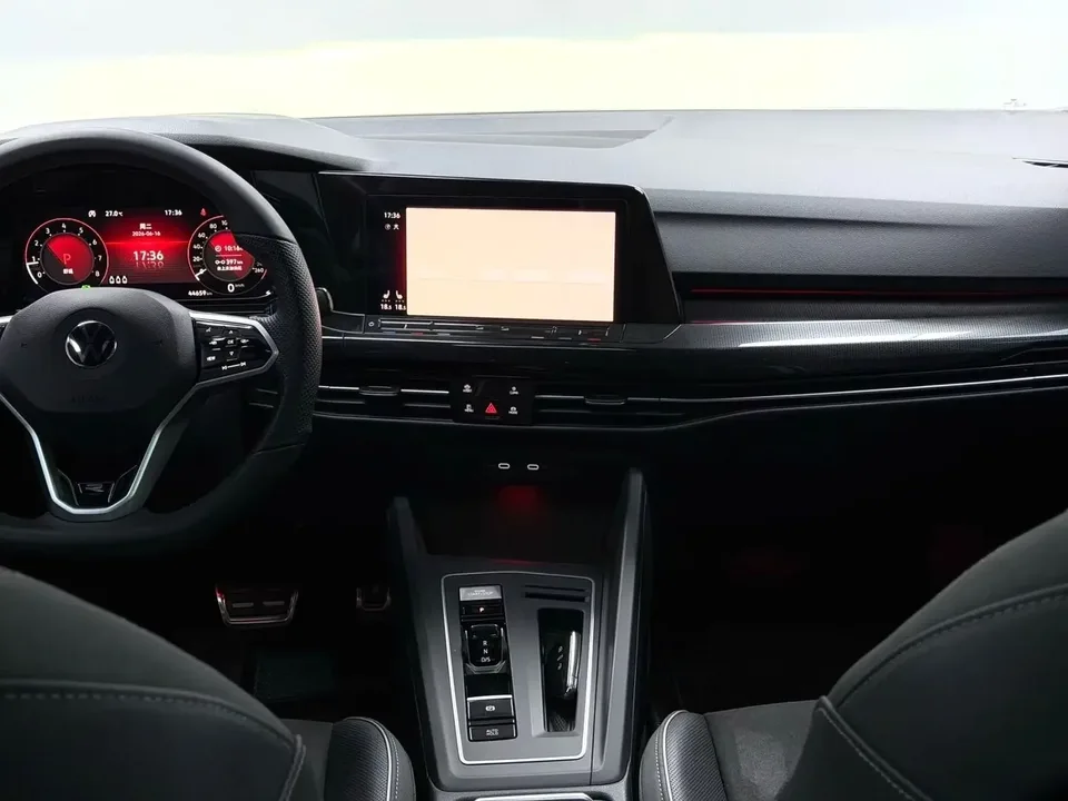 Volkswagen Golf golf 2023 280TSI DSG R-Line facelift 2024 — thumbnail 4