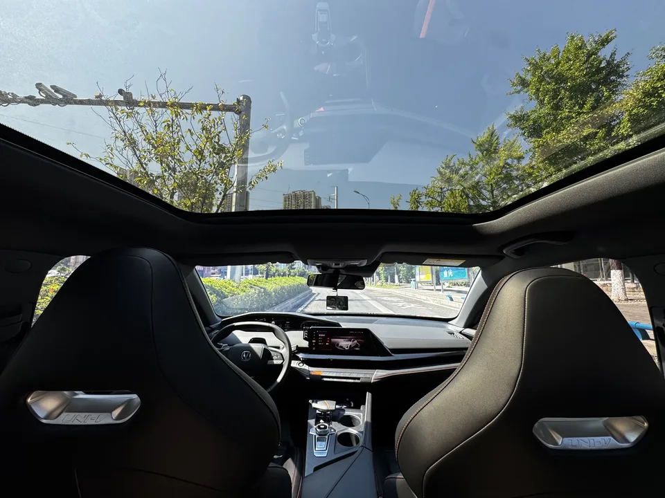 Changan UNI-V Changan UNI-V 2024 1.5T Premium 2025 — thumbnail 4