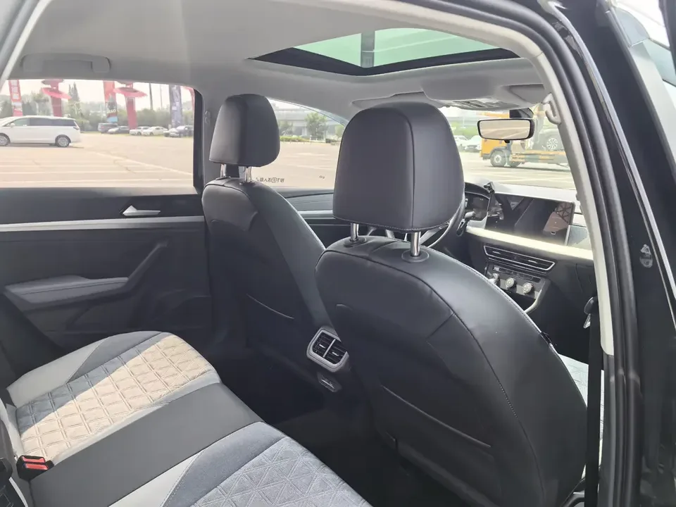 Volkswagen Lavida Lavida 2023 280TSI DSG Full Elegance Edition 2022 — thumbnail 5