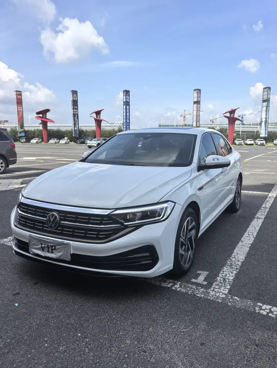 Volkswagen Sagitar Sagitar 2023 280TSI DSG Beyond Edition 2023 — photo 1, buy with delivery to Moscow