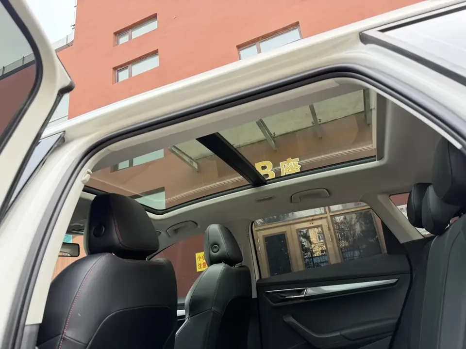 Skoda Karoq Korok 2022 TSI280 Premium Edition 2022 — thumbnail 5