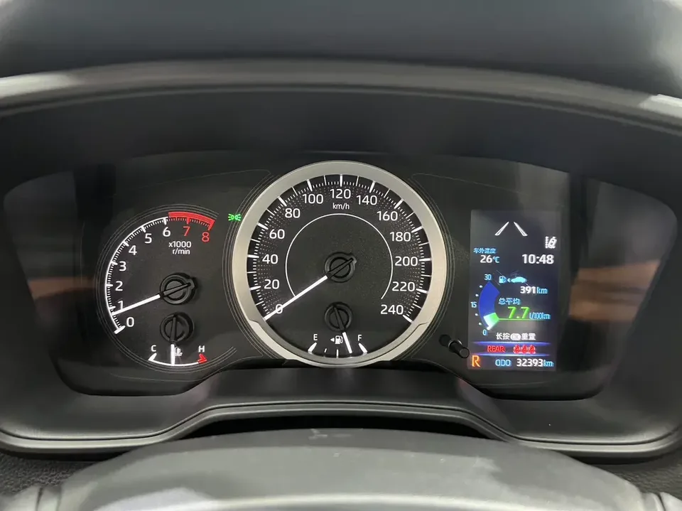 Toyota Levin Lei Ling 2022 185T CVT Deluxe Edition 2022 — thumbnail 4