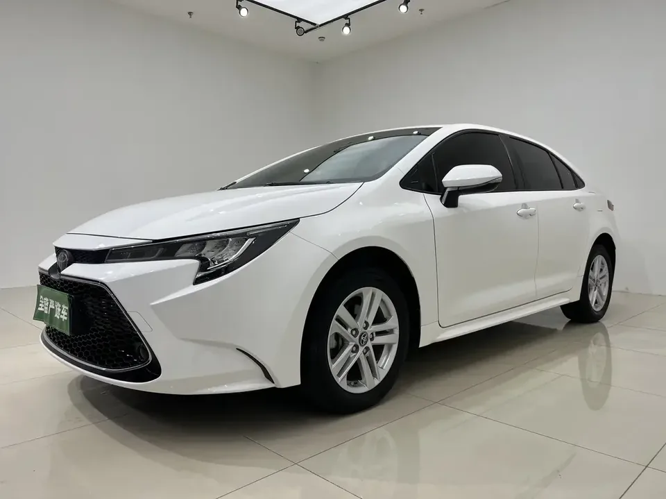Toyota Levin Lei Ling 2022 185T CVT Deluxe Edition 2022 — photo 1, buy with delivery to Moscow