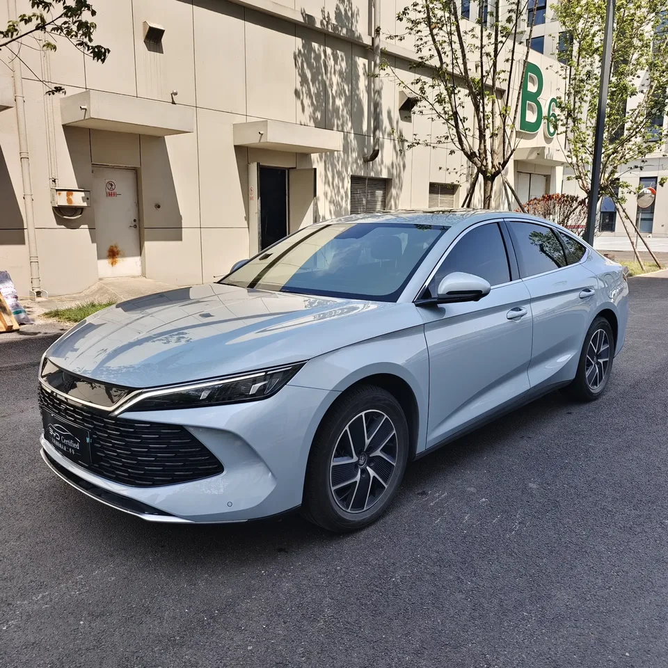 BYD Qin L DM Qin L DM 2024 DM-i 120KM Leading Type 2024 — photo 1, buy with delivery to Moscow