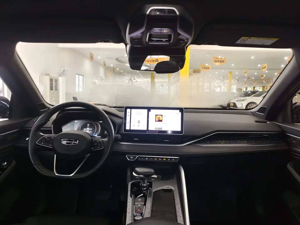 Geely Preface Xing Rui 2023 1.5T Fuyao Edition 2024 — thumbnail 2