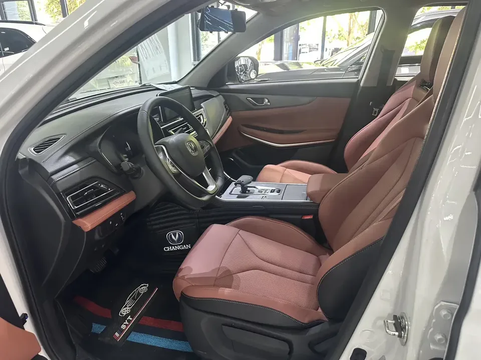 Changan CS75 Changan CS75 2024 Enjoy Edition 1.5T DCT Luxury 2024 — thumbnail 3