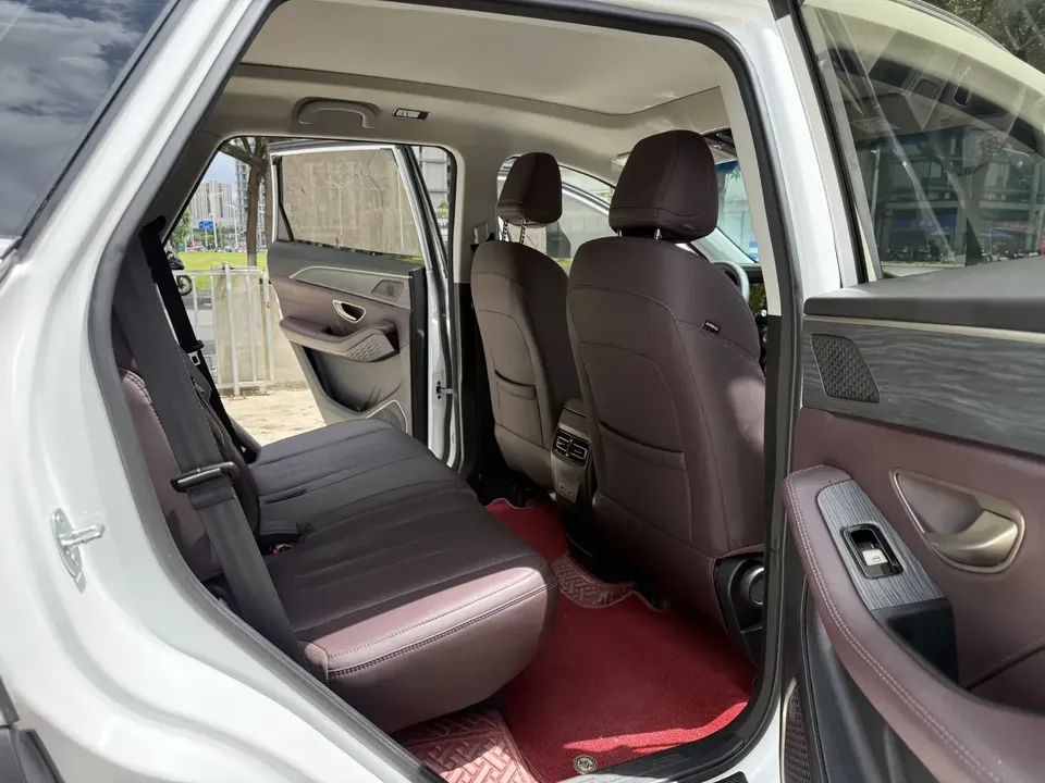 Jetour Jietu X90 PLUS Jietu X90 PLUS 2024 1.6TD DCT Villa 2025 — thumbnail 3