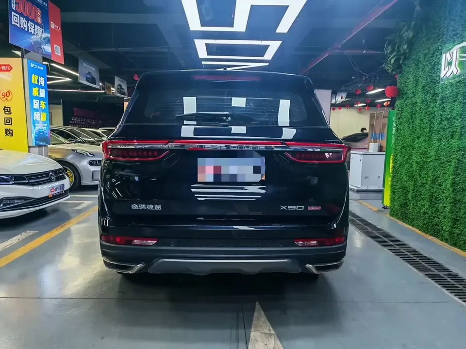 Jetour Jietu X90 PLUS Jietu X90 PLUS 2024 1.6TD DCT Family Fun Edition 2024 — миниатюра 2