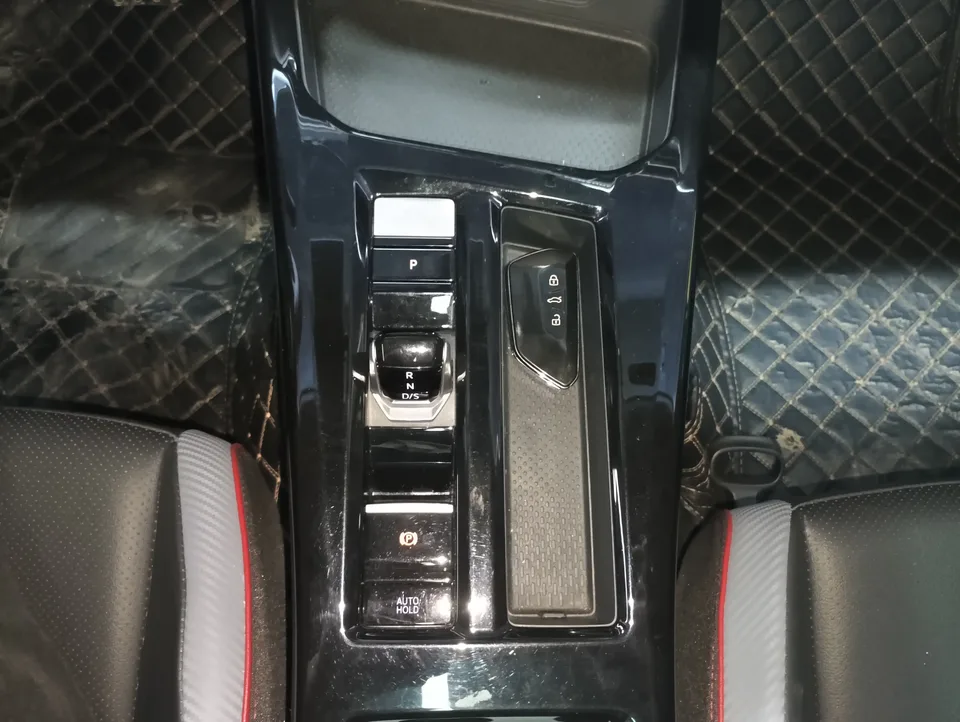 Volkswagen Lamando Lingdu 2023 Lingdu L 280TSI DSG Hot Edition 2023 — thumbnail 3