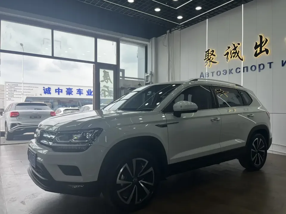 Volkswagen Tharu tuyue 2022 280TSI 2WD Deluxe Edition 2022 — photo 1, buy with delivery to Moscow