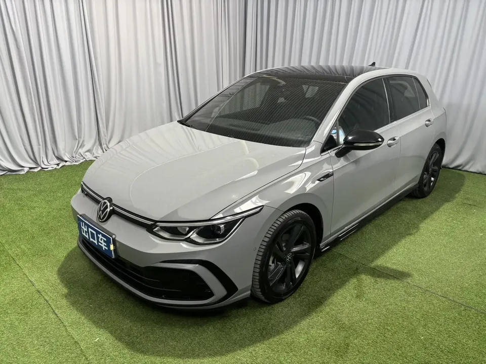 Volkswagen Golf golf 2021 280TSI DSG R-Line 2022 — photo 1, buy with delivery to Moscow