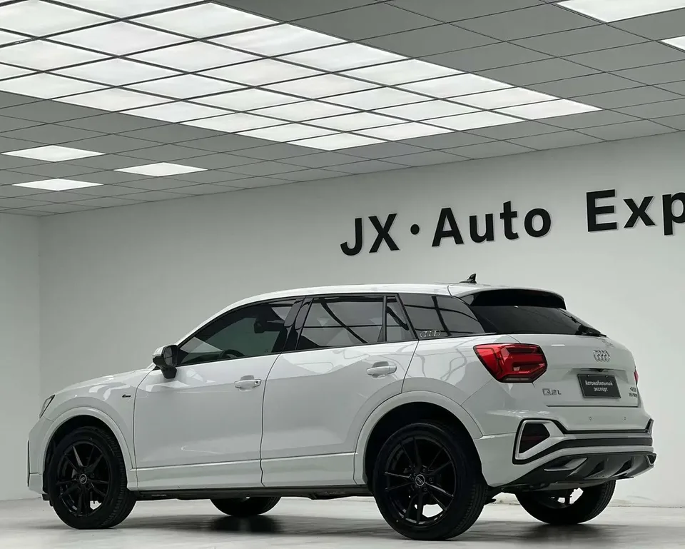 Audi Q2L Audi Q2L 2022 35 TFSI Progressive Dynamic 2022 — thumbnail 2