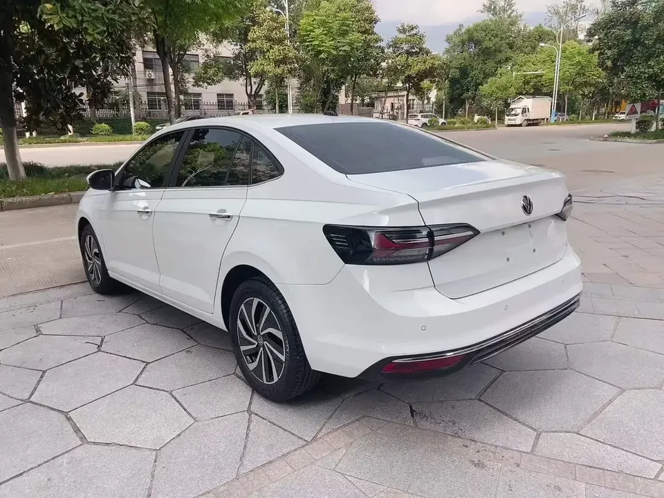 Volkswagen Lavida Lavida 2023 New 1.5L Automatic Outstanding New Elegant Edition 2024 — thumbnail 4