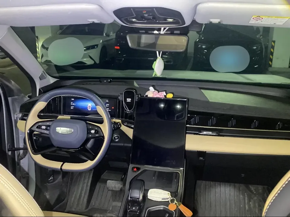 Geely Atlas L Boyue L 2023 1.5TD DCT Premium 2024 — thumbnail 2