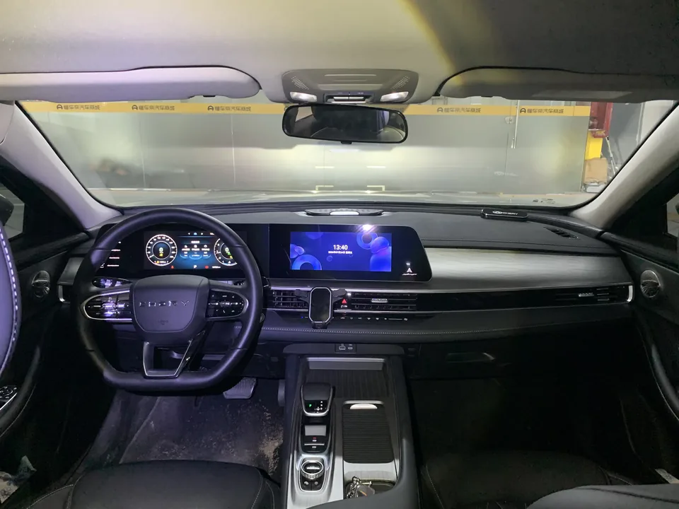 Chery Arrizo 8 Arrizo 8 2025 1.6TGDI DCT Excellence Edition 2025 — thumbnail 2