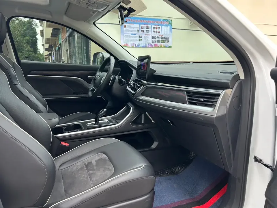 Haval H6 Haval H6 2023 National Trend Edition 1.5T Automatic City Edition 2024 — thumbnail 3