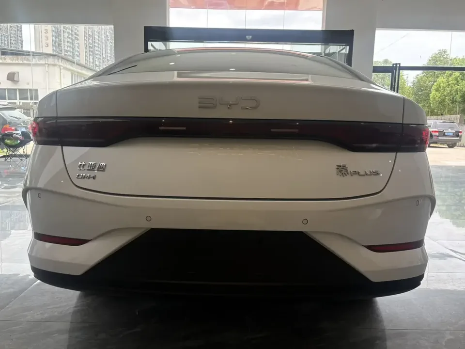 BYD Qin PLUS DM Qin PLUS DM 2025 DM-i 55KM Intelligent Driving Edition Leading Edition 2026 — thumbnail 2