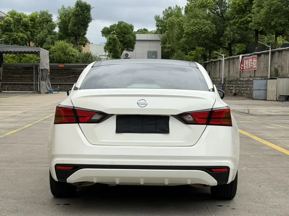 Nissan Altima Sound of nature 2021 2.0L XL Comfort Edition 2023 — thumbnail 2