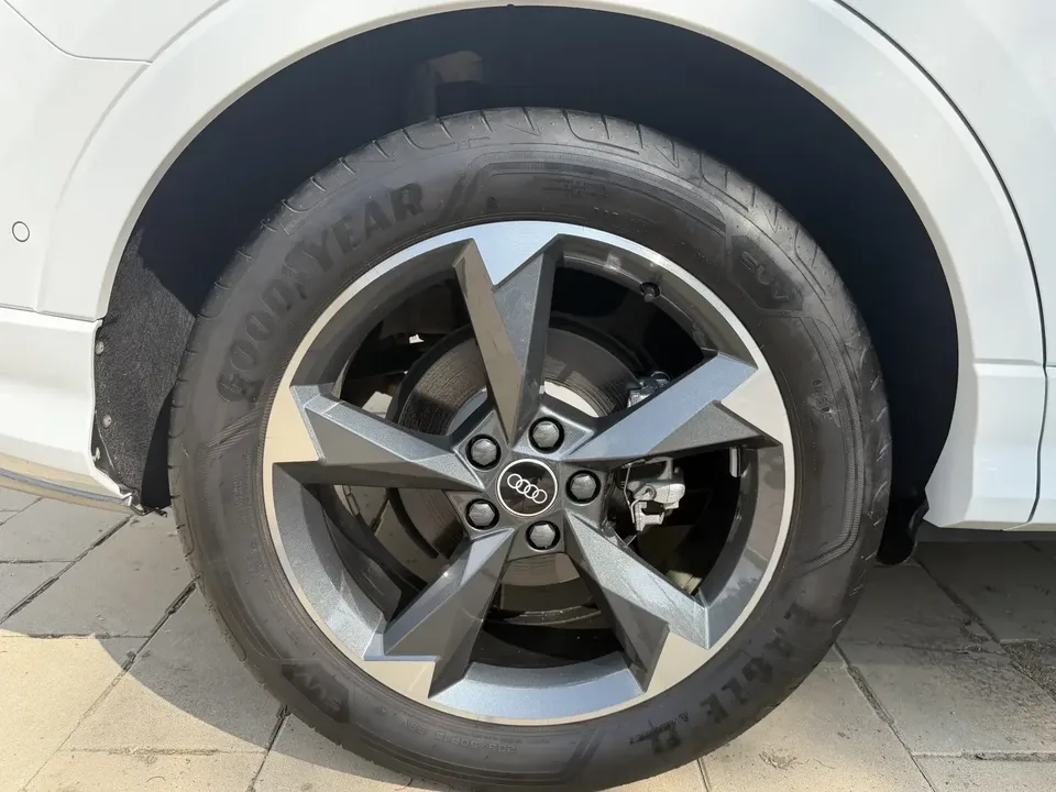 Audi Q3 Audi Q3 2023 35 TFSI Stylish Dynamic 2022 — миниатюра 5