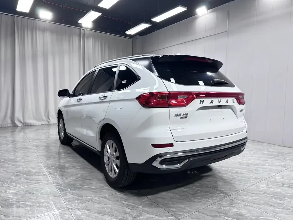 Haval M6 Haval M6 2021 PLUS 1.5T DCT Luxury Intelligent Connection 2022 — thumbnail 2