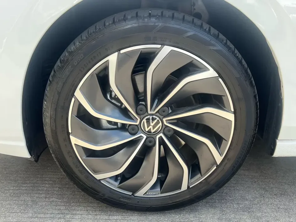 Volkswagen Golf golf 2023 280TSI DSG Pro facelift 2024 — thumbnail 3
