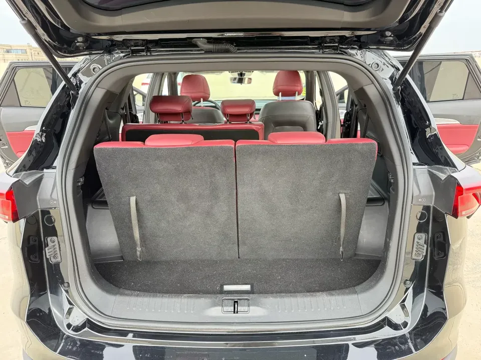 Jetour Jietu X70 PLUS Jietu X70 PLUS 2024 Champion Edition 1.5T DCT Champion MAX 7 Seaters 2024 — thumbnail 5