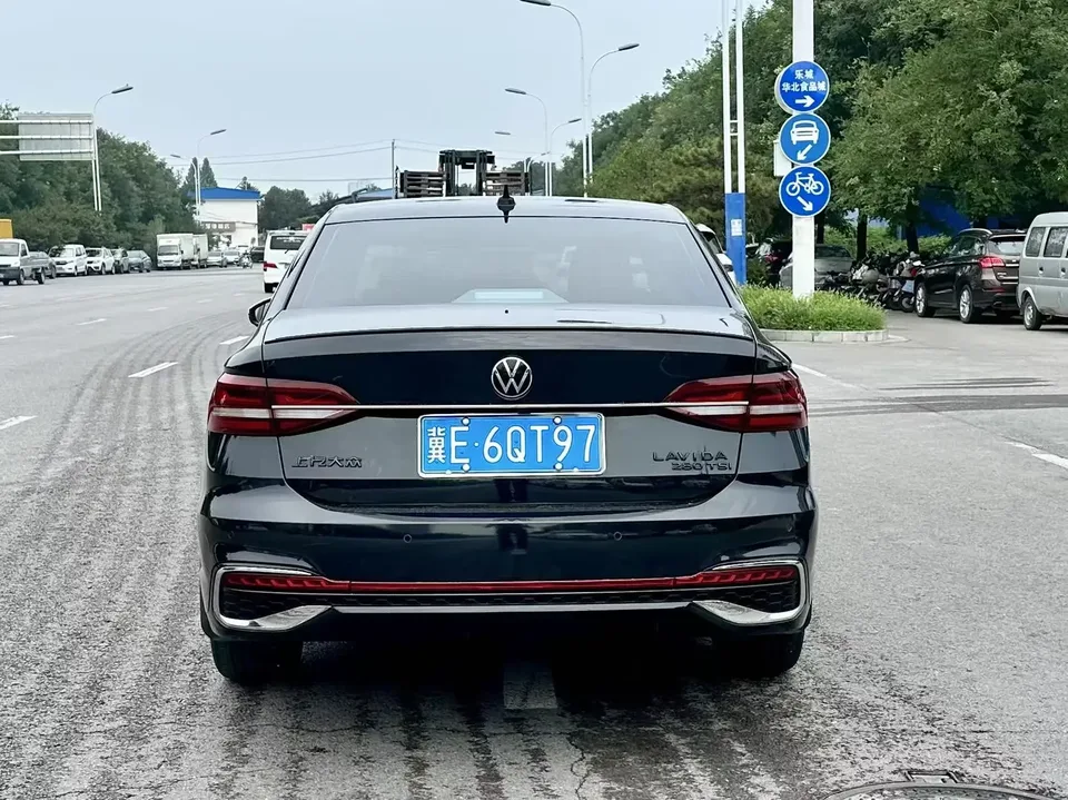 Volkswagen Lavida Lavida 2023 280TSI DSG Starry Sky Edition 2023 — thumbnail 5