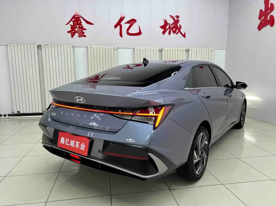 Hyundai Elantra Elantra 2022 1.5L CVT LUX Premium Edition 2024 — thumbnail 2