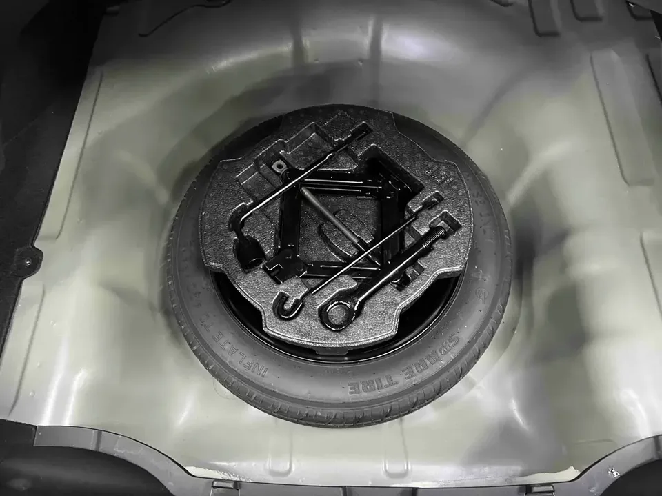 Hyundai Elantra Elantra 2022 1.5L CVT LUX Premium Edition 2024 — thumbnail 3