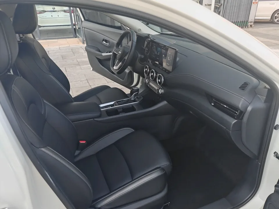 Nissan Sylphy Sylphy 2023 1.6L CVT Enjoy Edition 2023 — thumbnail 3