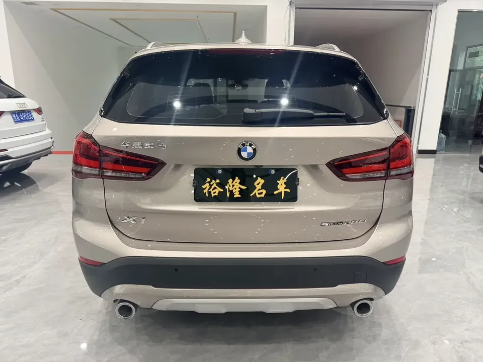 BMW X1 BMW X1 2022 sDrive20Li Premium 2022 — миниатюра 2