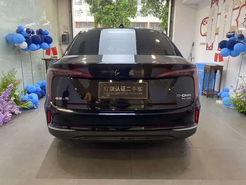 Hongqi E-QM5 Hongqi E-QM5 2024 560KM PLUS version 100kW 2025 — thumbnail 2