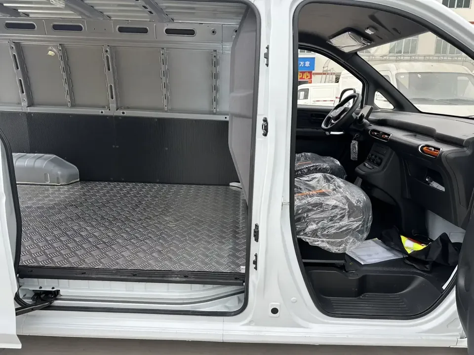 Dongfeng Ruilida V5 Ruilida V5 2025 310km/h, AVIC Ruiyue Edition, 41.86kWh 2025 — thumbnail 2