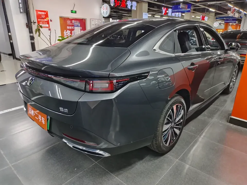 Changan Eado PHEV Eado PHEV 2025 Smart New Blue Whale 145KM Battleship Edition 2025 — thumbnail 2