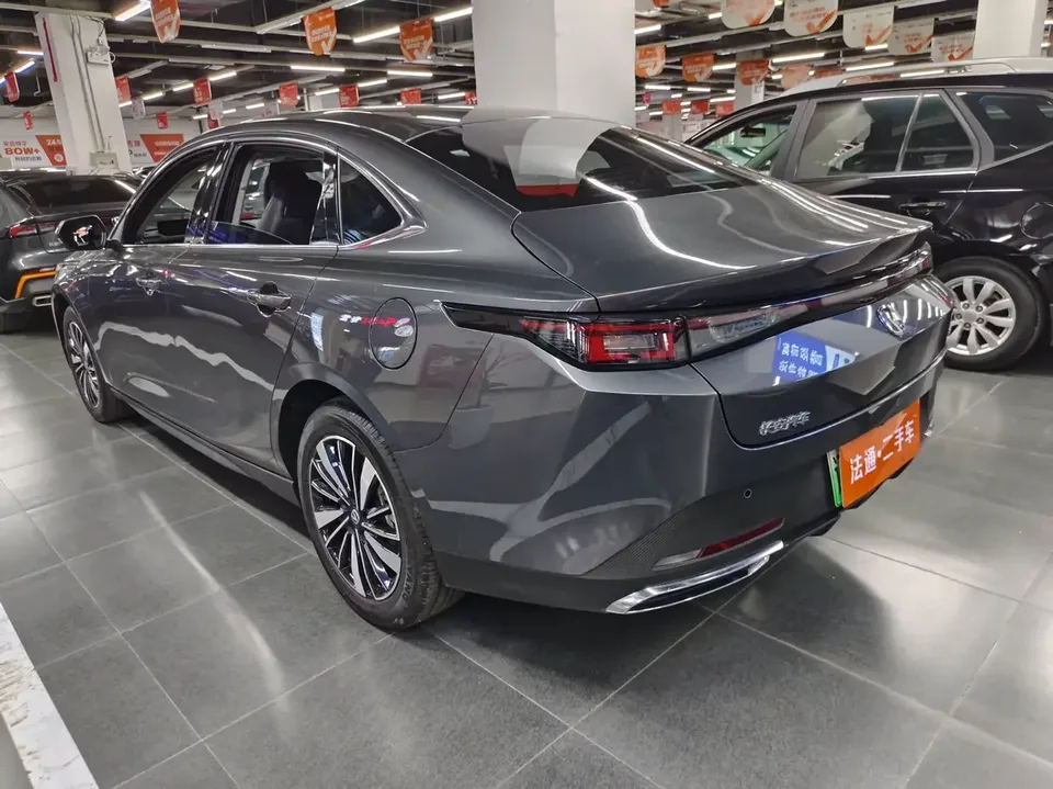 Changan Eado PHEV Eado PHEV 2025 Smart New Blue Whale 145KM Battleship Edition 2025 — thumbnail 4