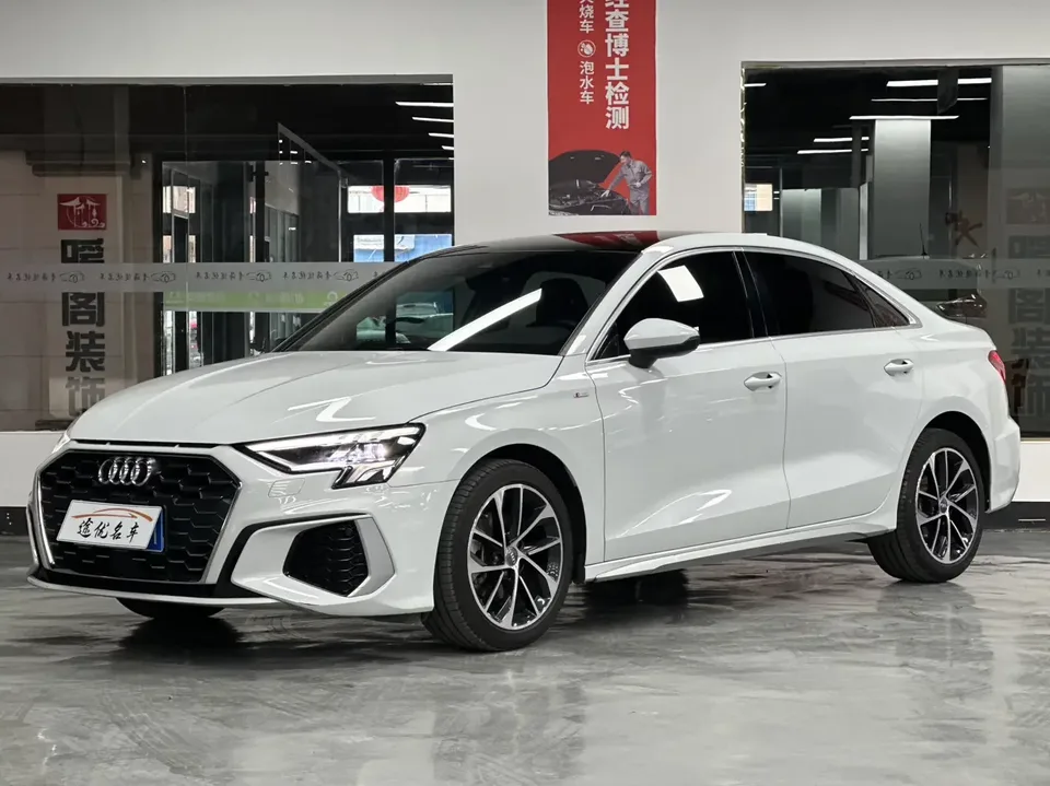 Audi A3 Audi A3 2022 Sportback 35 TFSI: A progressive sports model 2022 — photo 1, buy with delivery to Moscow