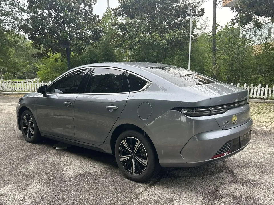 BYD Destroyer 05 Destroyer 05 2024 Honor Edition DM-i 55KM Deluxe 2024 — thumbnail 4