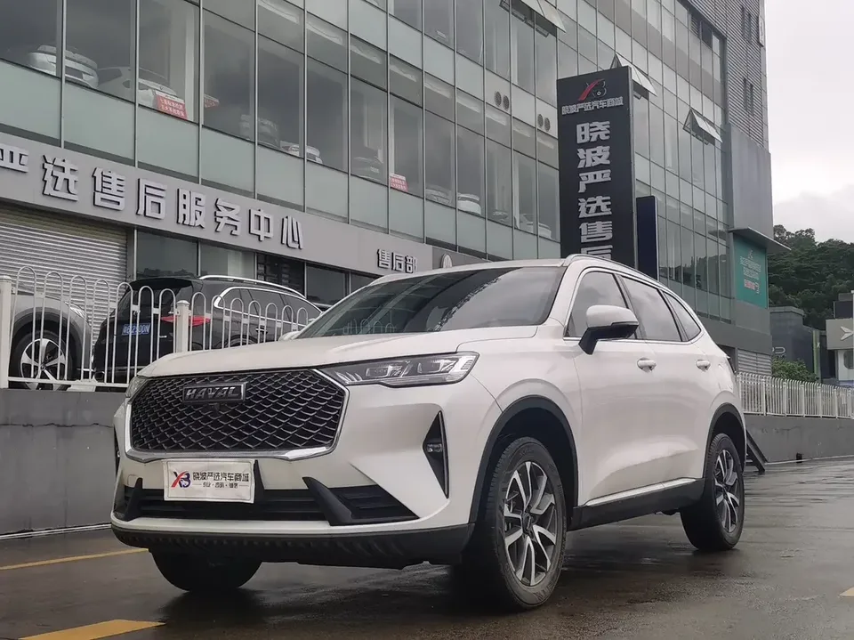 Haval H6 Haval H6 2022 The third generation 1.5T automatic two-wheel drive Max 2024 — photo 1, buy with delivery to Moscow