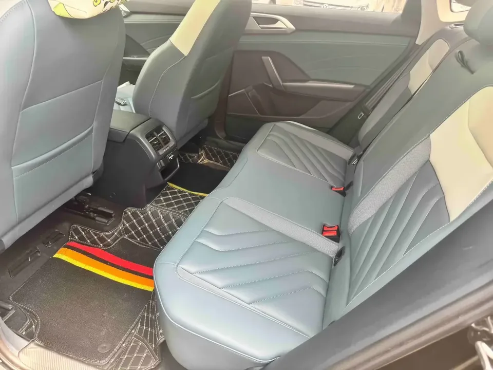 Volkswagen Tharu tuyue 2023 300TSI 2WD Crescent Edition 2024 — миниатюра 3