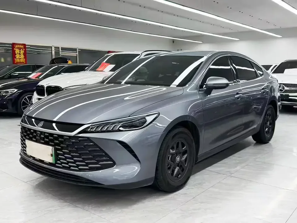BYD Qin PLUS DM Qin PLUS DM 2025 DM-i 55KM Intelligent Driving Edition Leading Edition 2025 — photo 1, buy with delivery to Moscow