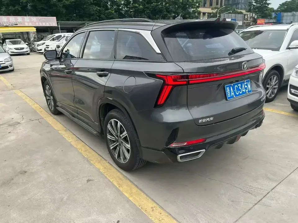 Changan CS75PLUS Changan CS75 PLUS 2023 The third generation 1.5T automatic luxury model 2024 — thumbnail 4