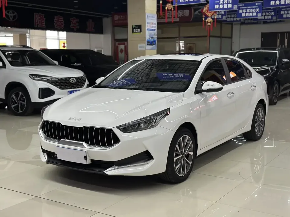 Kia K3 Kia K3 2021 1.5L IVT Fashion Edition 2022 — фото 1, купить с доставкой в Москву