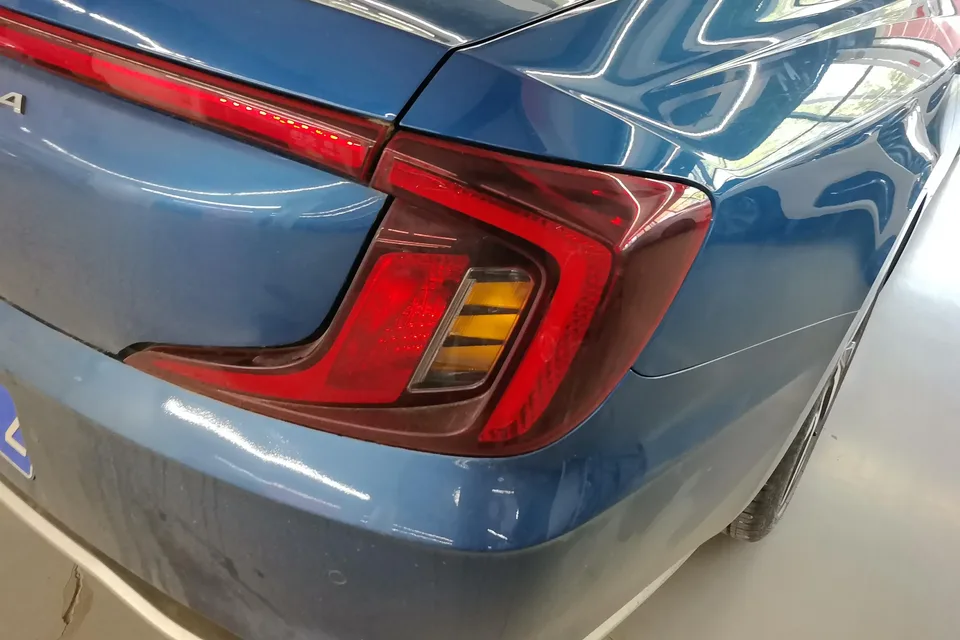 Hyundai Famous pictures famous pictures 2021 1.8L MPi CVT Premium Edition LUX 2022 — thumbnail 2