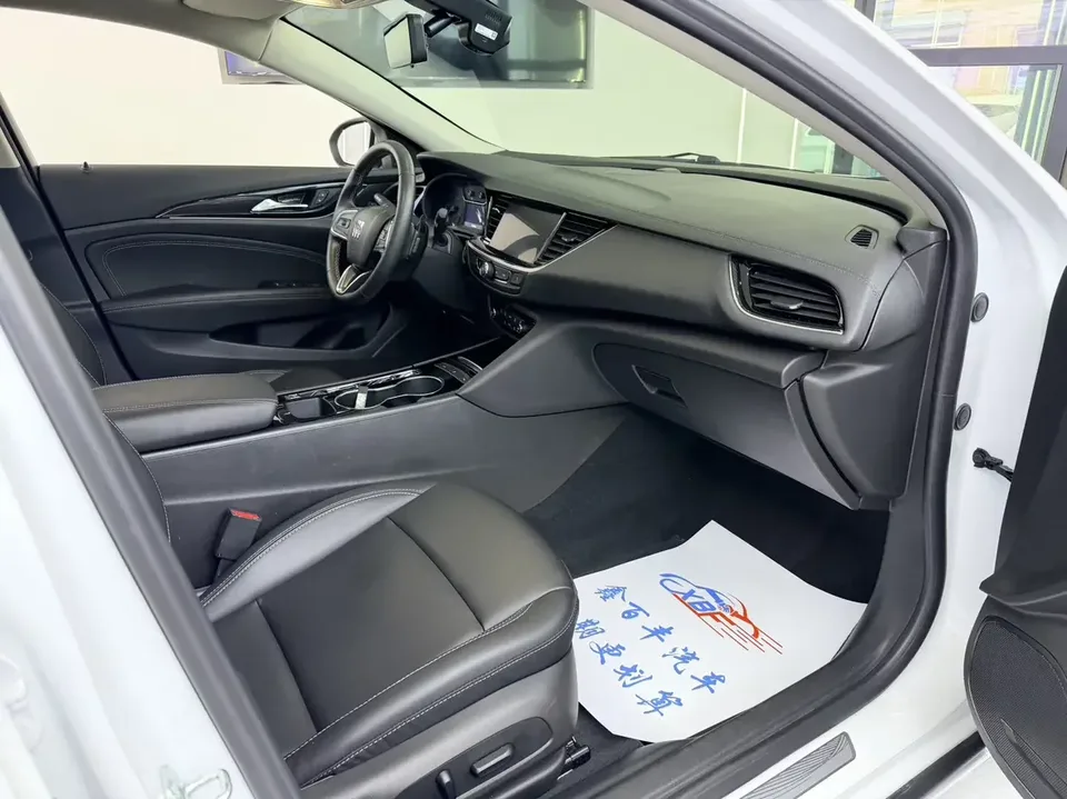 Buick Majesty Majesty 2024 25T Super Edition 2024 — миниатюра 3