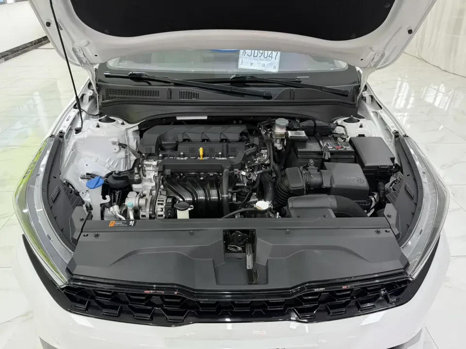 Kia K3 Kia K3 2021 1.5L IVT Deluxe Edition 2023 — thumbnail 3